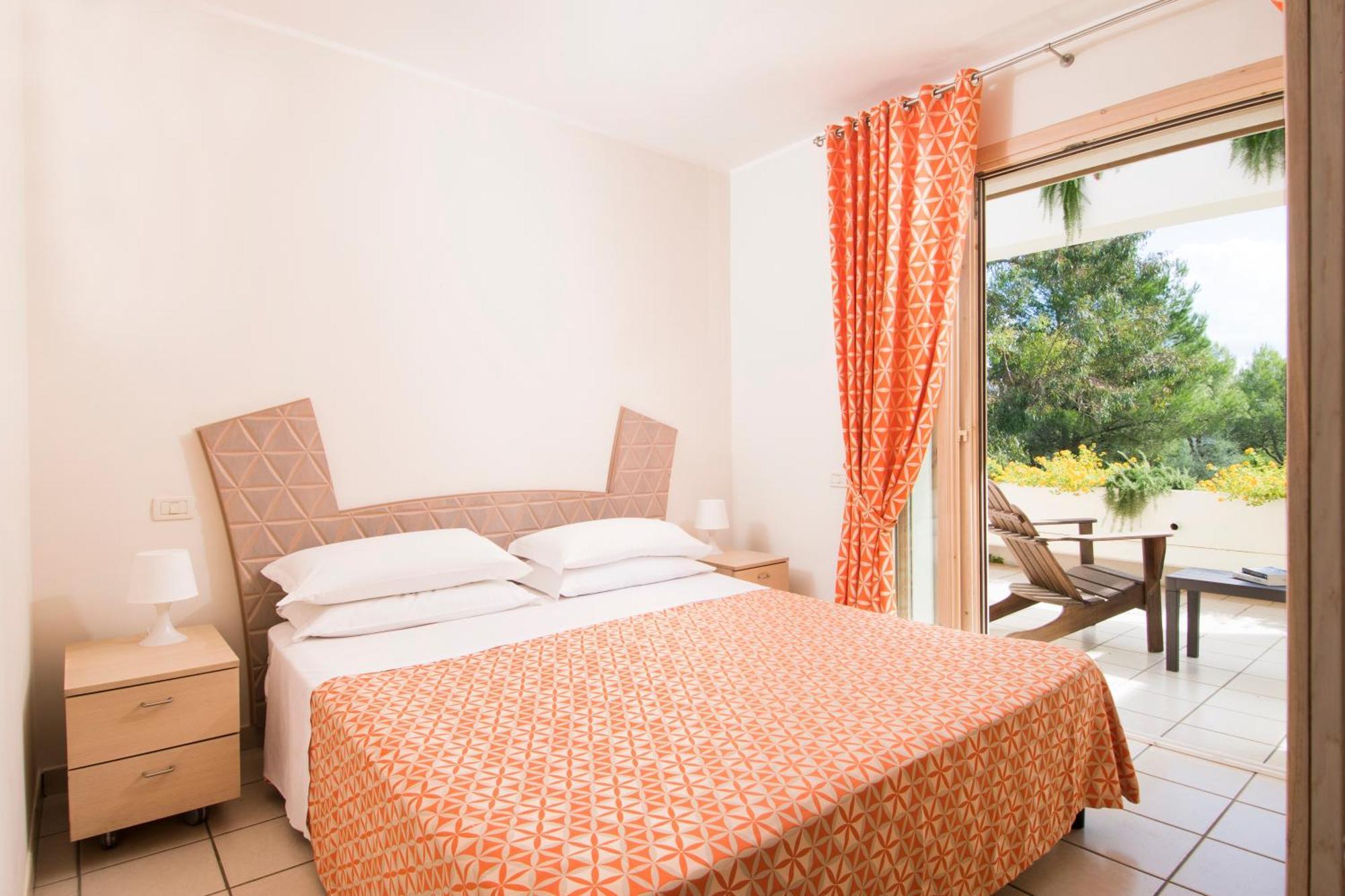 Ethra Reserve Valentino Castellaneta Marina Room photo